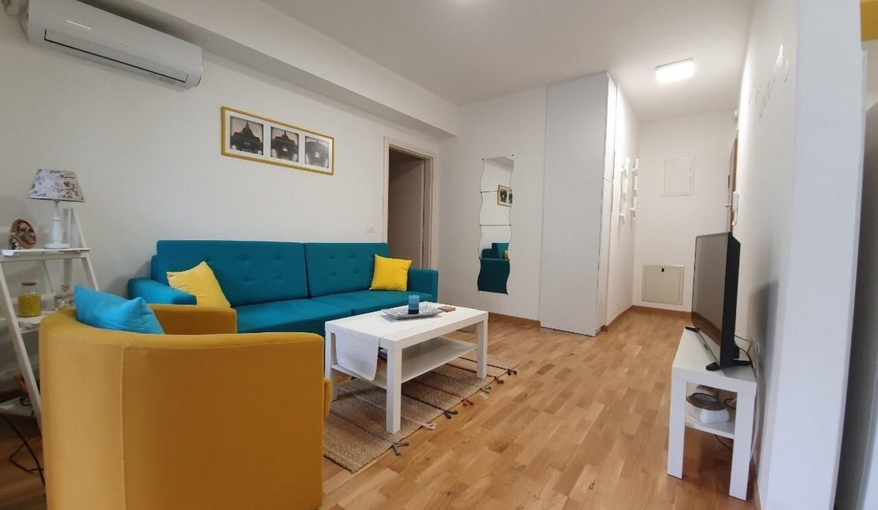 Se-izdava-stan-vo-Centar (8)