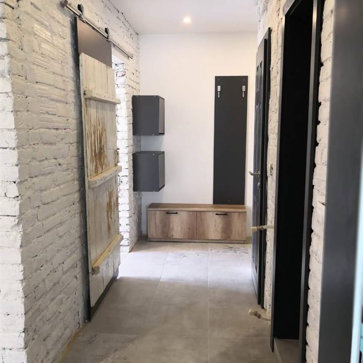 Se-izdava-luksuzen-stan-vo-Centar (7)