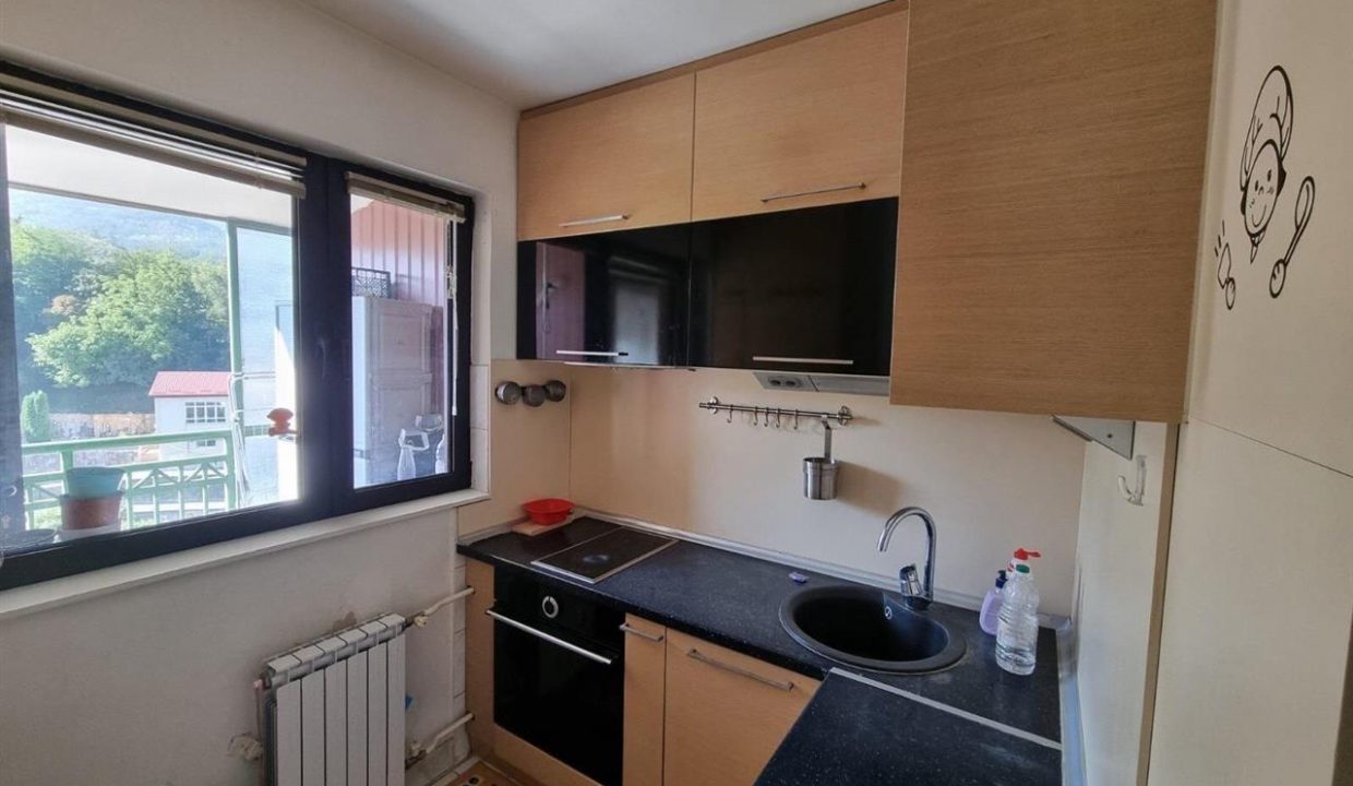 Se-izdava-stan-vo-Kapistec-opstina-Centar