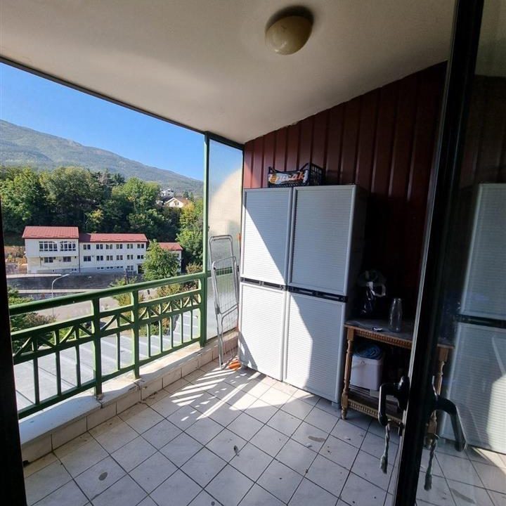 Se-izdava-stan-vo-Kapistec-opstina-Centar (6)