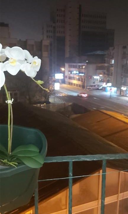 Se-izdava-top-ednosoben-stan-vo-Centar-nasproti-Zoil (5)