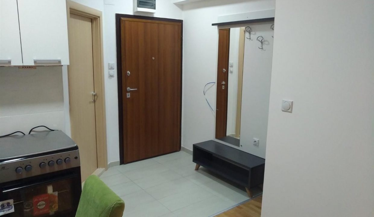 Se-iznajmuva-stan-vo-Centar-od-40m2 (2)