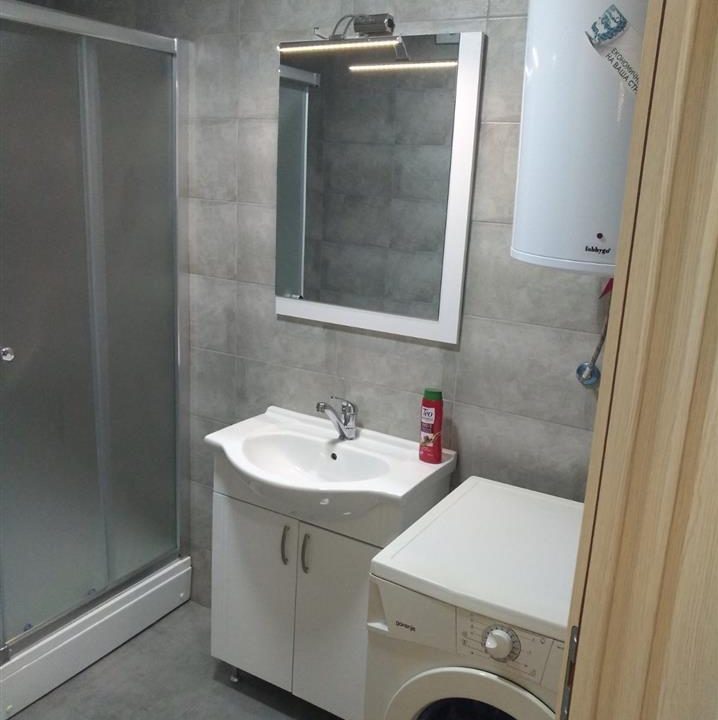 Se-iznajmuva-stan-vo-Centar-od-40m2 (5)