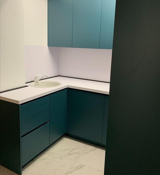 fb4e261b-8e04-4fbd-96d9-58571161ee99