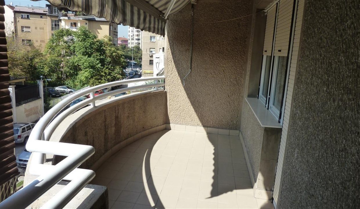 Se-iznajmuva-trosoben-stan-vo-Porta-Bunjakovec (9)