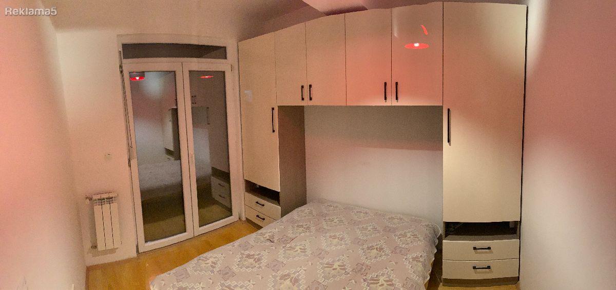 76344649-b3d5-4f35-927a-58b913dc3be2