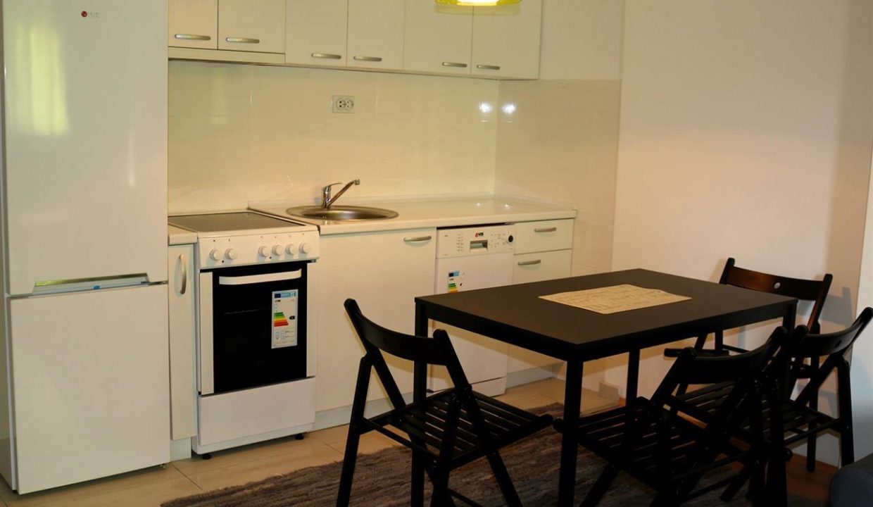 Se-izdava-stan-vo-Centar (3)