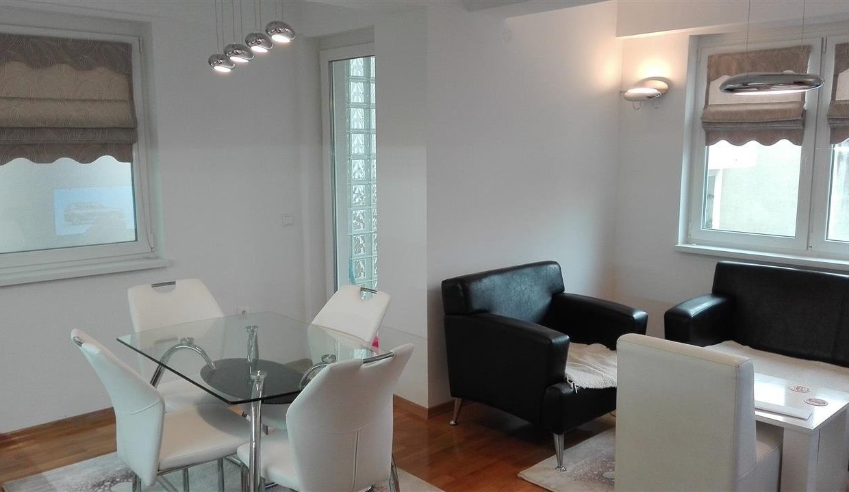 Se-izdava-stan-vo-Debar-maalo (1)