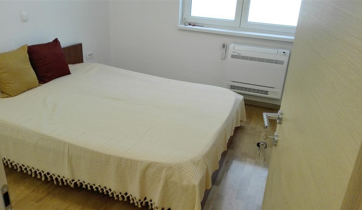 Se-izdava-stan-vo-Debar-maalo