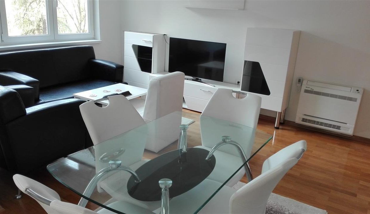 Se-izdava-stan-vo-Debar-maalo (4)