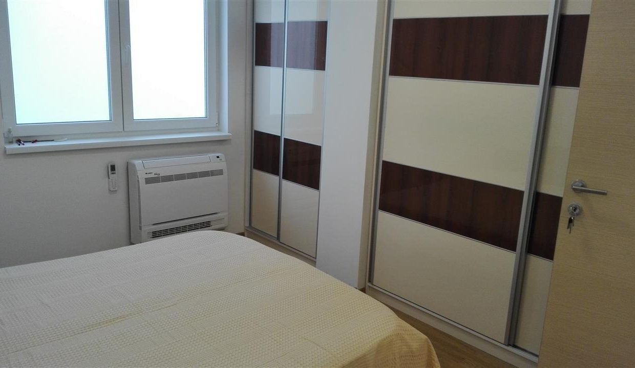 Se-izdava-stan-vo-Debar-maalo (8)