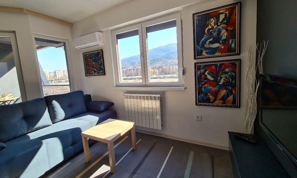 d2f86b85-1645-416a-bd27-35de06b777ab