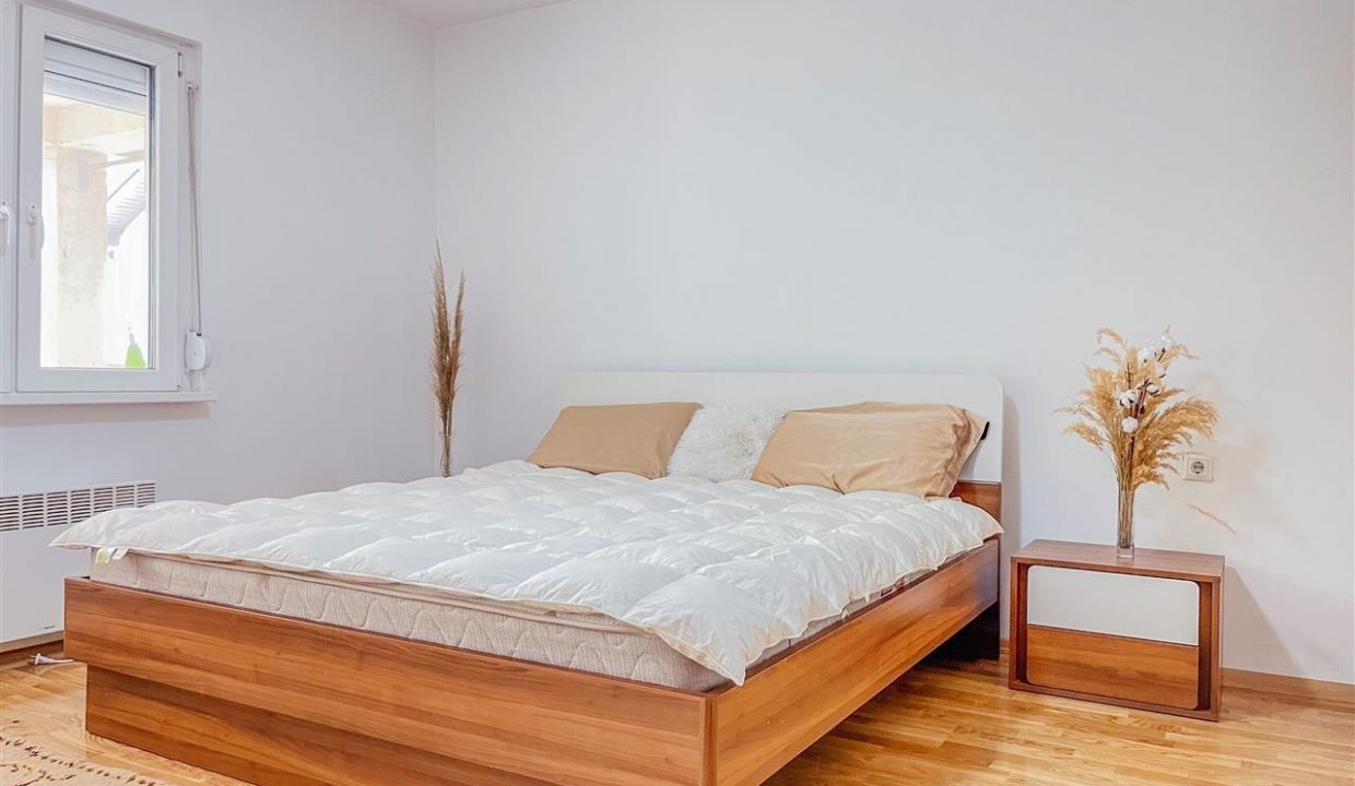 Издавам-стан-на-Водно (1)