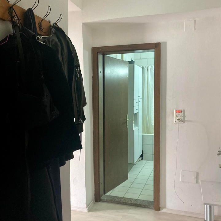 se-izdava-ednosoben-stan-vo-centar-na-dolg-prestoj (3)