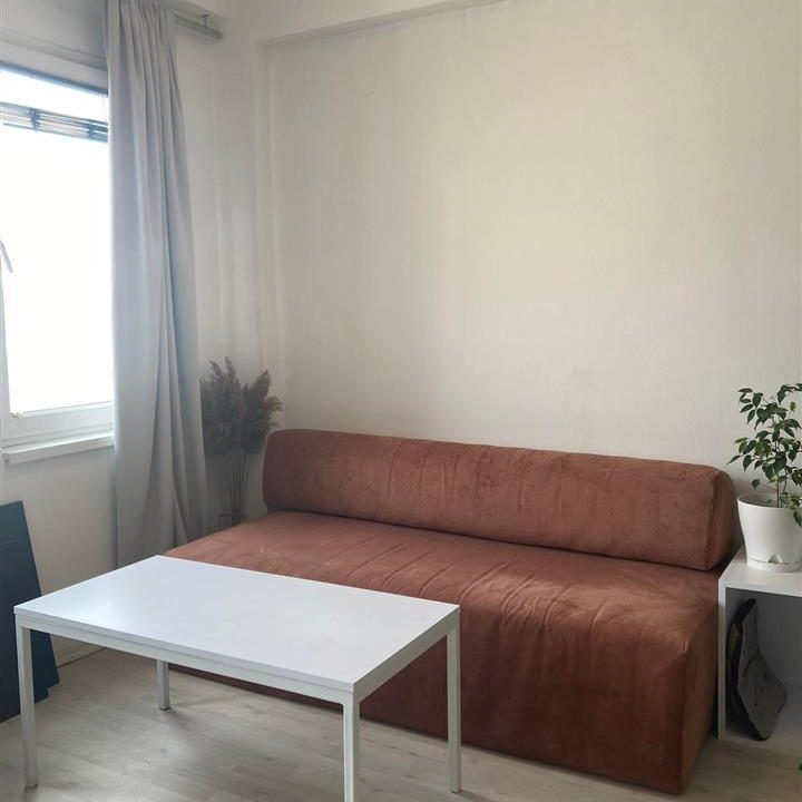 se-izdava-ednosoben-stan-vo-centar-na-dolg-prestoj (4)