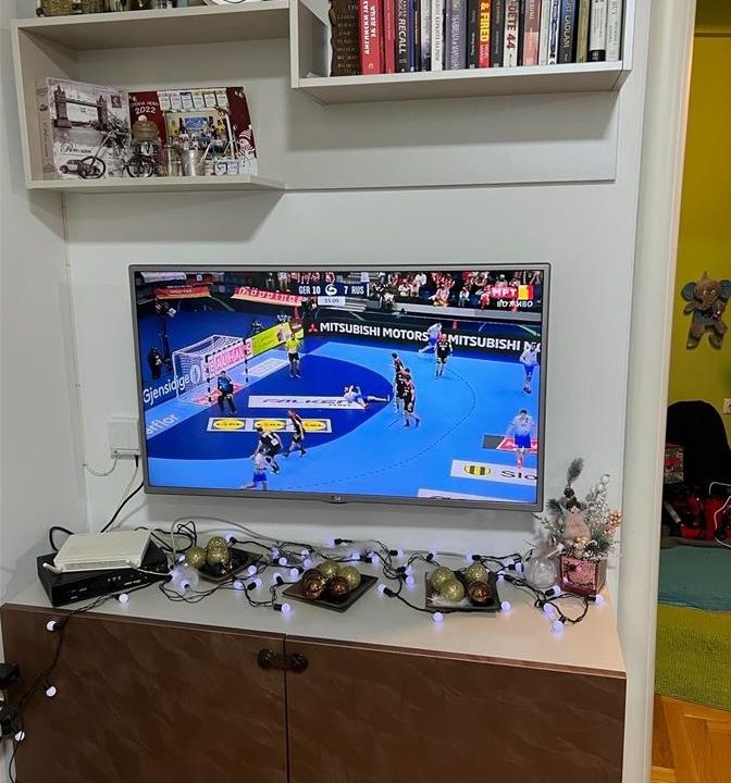 d3d0b2da-5081-4137-9137-7e9834deb0ab