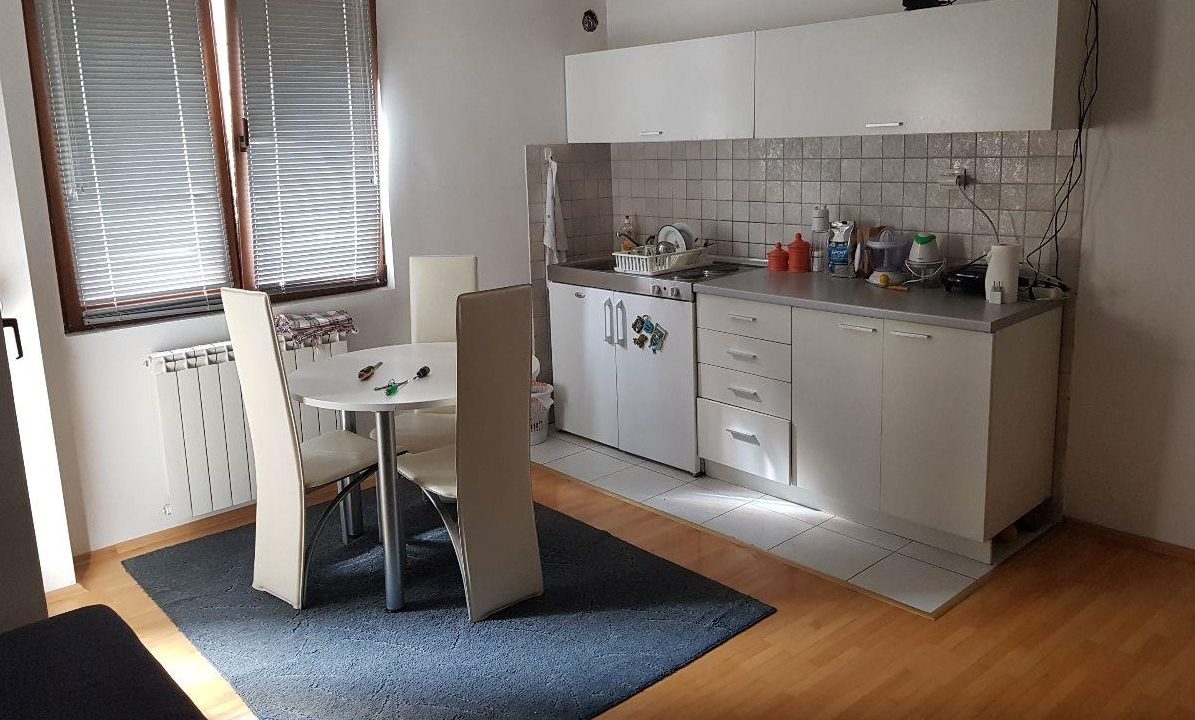 ec9ef4f8-b08a-4291-b599-ca0b970a2cb8