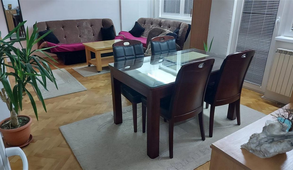 se-izdava-namesten-stan-na-odlichna-lokacziјa-vo-leptokariјa (1)
