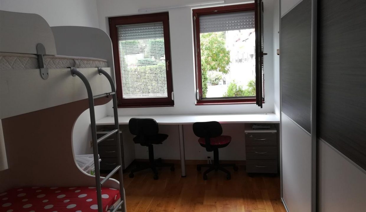 3-soben-stan-na-vodno-nastel (4)