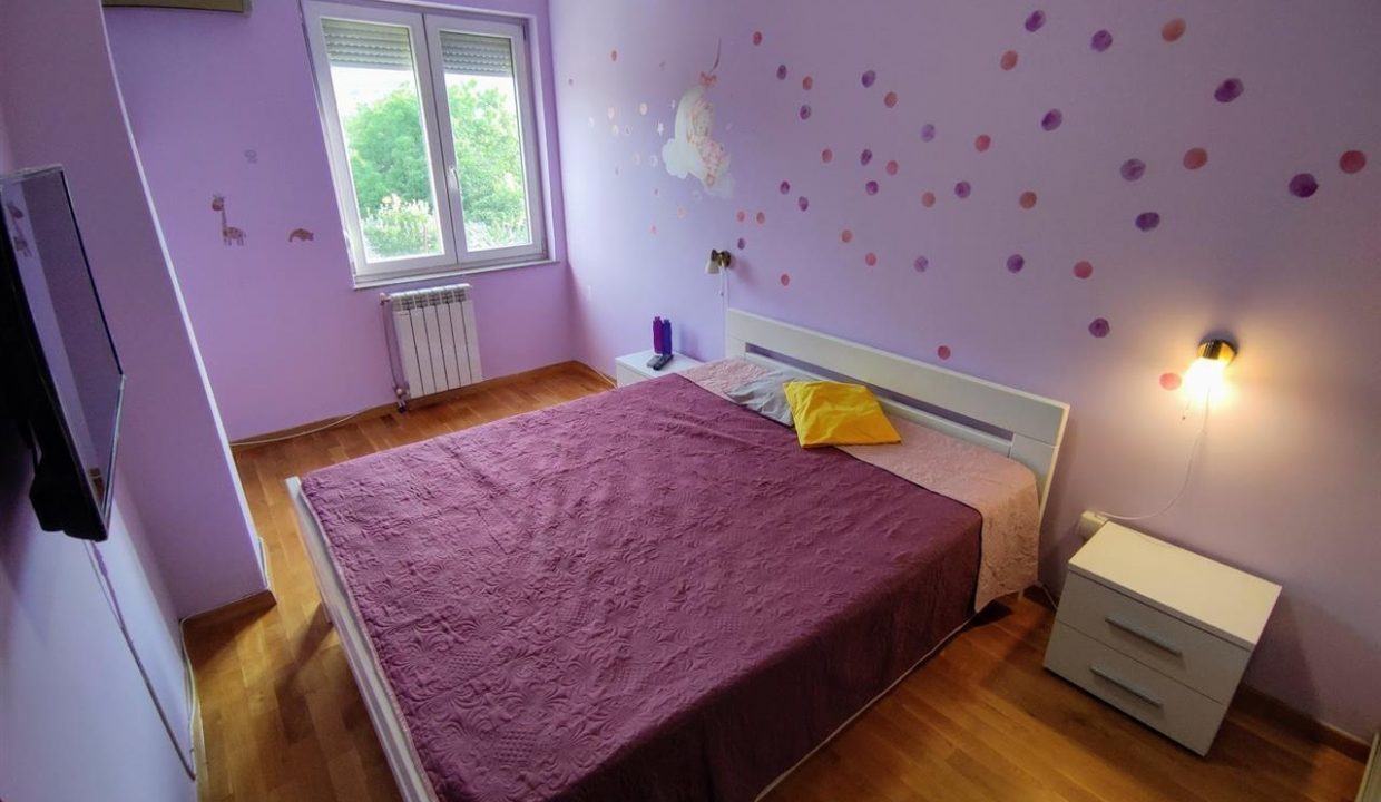 se-izdava-dvosoben-stan-od-58m2-vo-czentar (9)