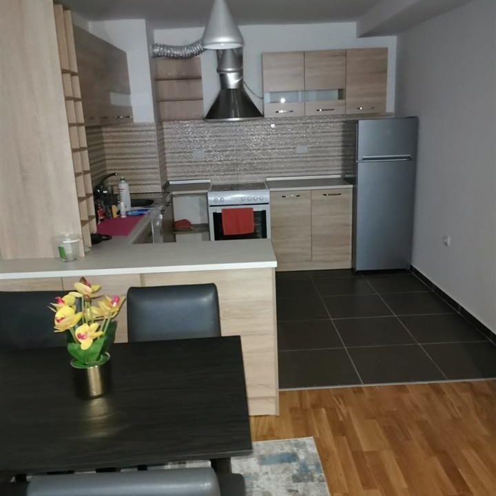 izdavam-stan-vo-kapishtecz-apartment-for-rent-in-center (5)