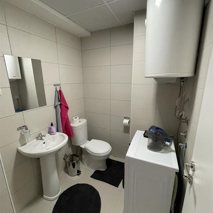 se-izdava-odlichen-dvosoben-stan-na-prashka-taftalidhe-1 (5)