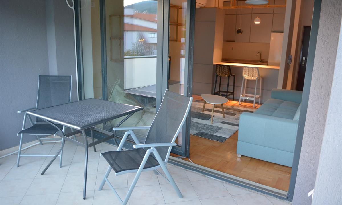 bd8e5951-33cd-48fe-98dc-7f235e4d1fee