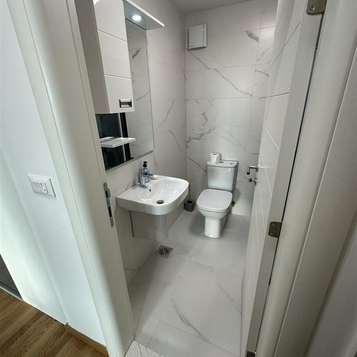 nevseluvan-stan-vo-bisi-taftalidze-so-podzemna-garaza (6)