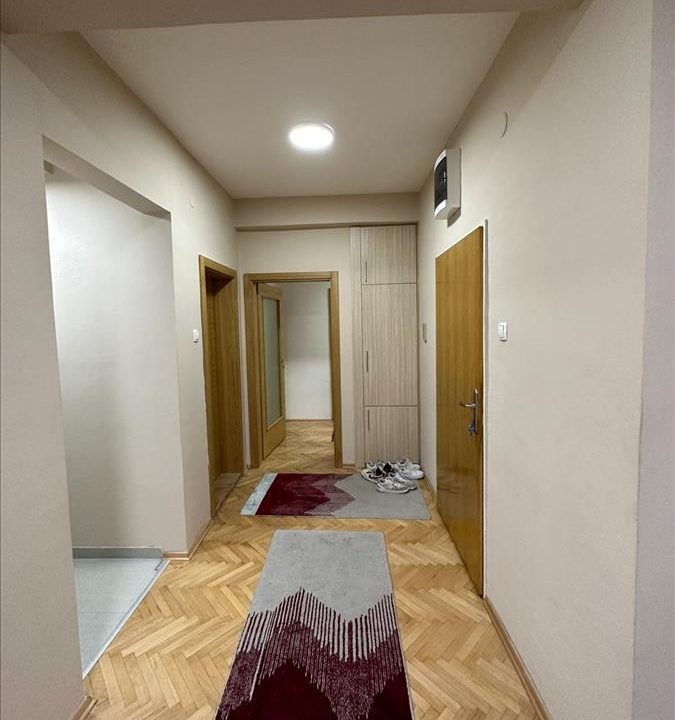 7a5c3bf0-e325-4b06-96f9-85cd0d48b754