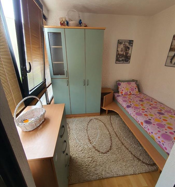 c6b8479d-06da-42b3-9168-0c7dca2c4821