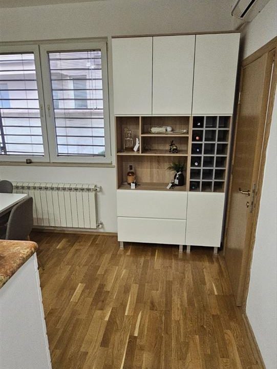 se-izdava-stan-so-dvor-vo-kozle (6)