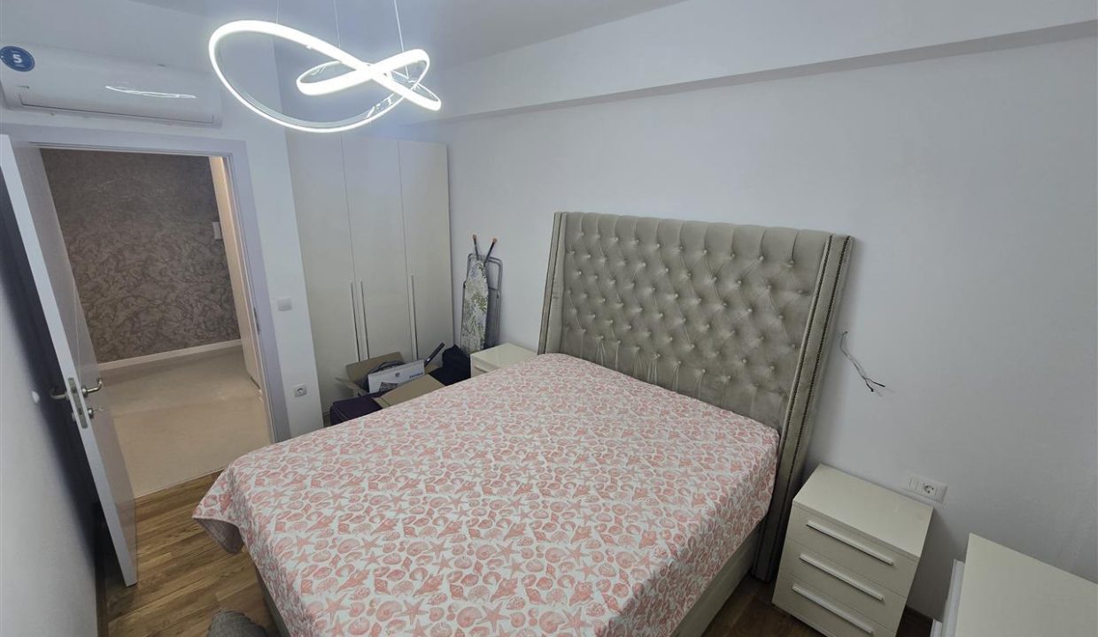 se-izdava-nov-moderno-namesten-stan-64-m2-so-garazha-czrniche (3)