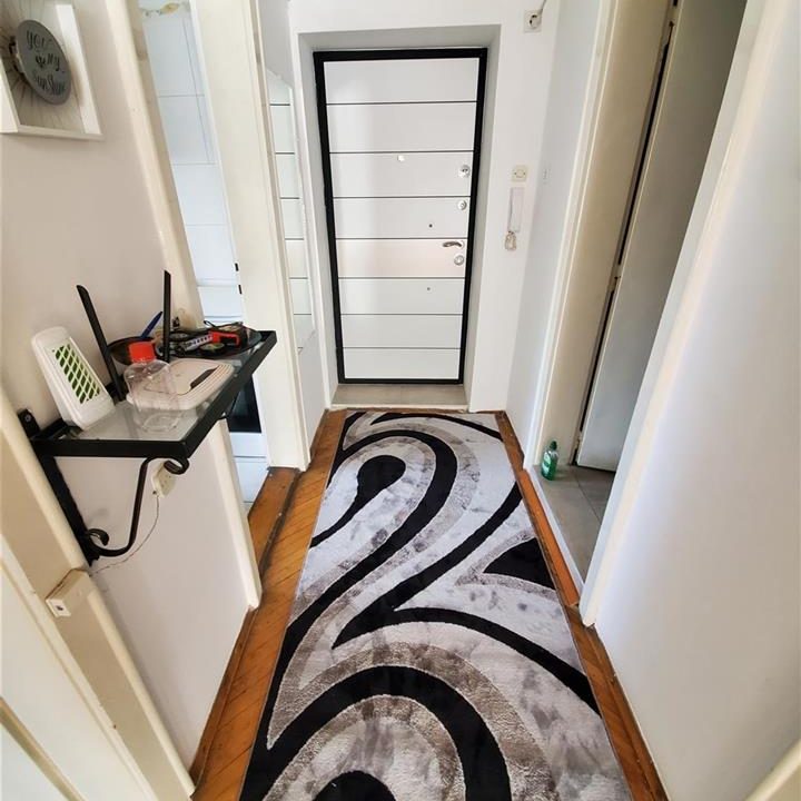 se-izdava-stan-vo-centar-skopje (1)