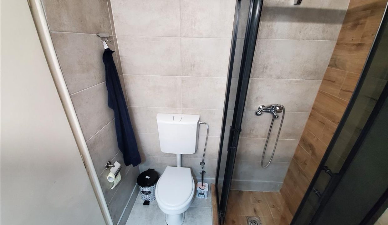 se-izdava-stan-vo-centar-skopje (8)