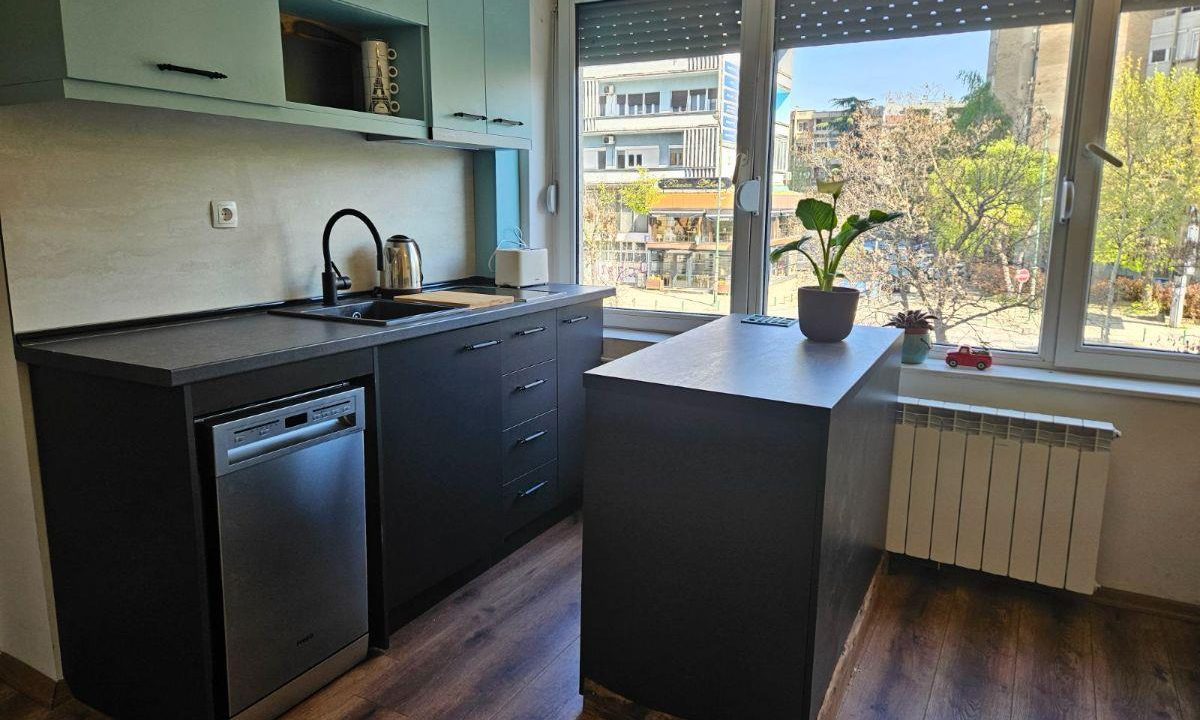 63d3c0c1-fca6-4dad-9ae0-cb9753381adc