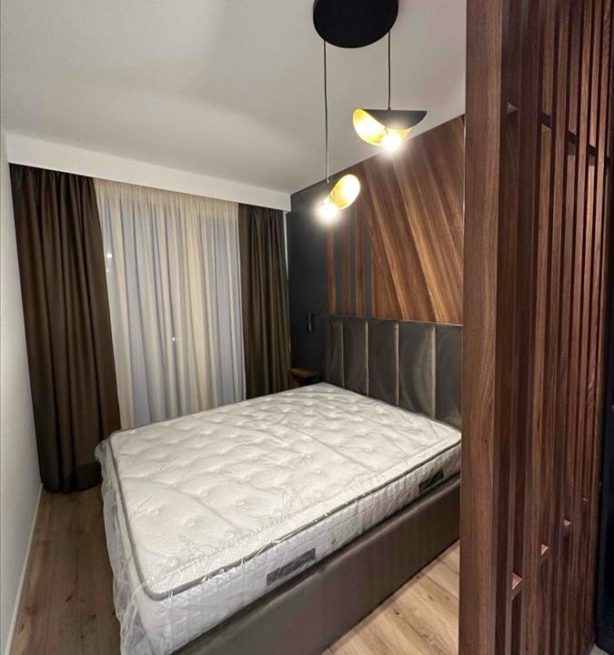 58912843-7660-477d-83e0-c1c20d8fd33a