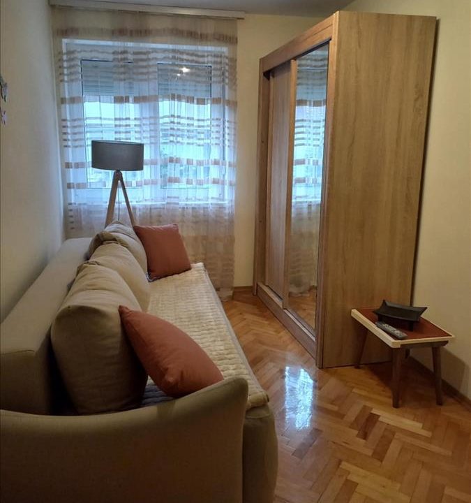 df14f8e6-eac5-41b3-8340-ecaf005b9b07