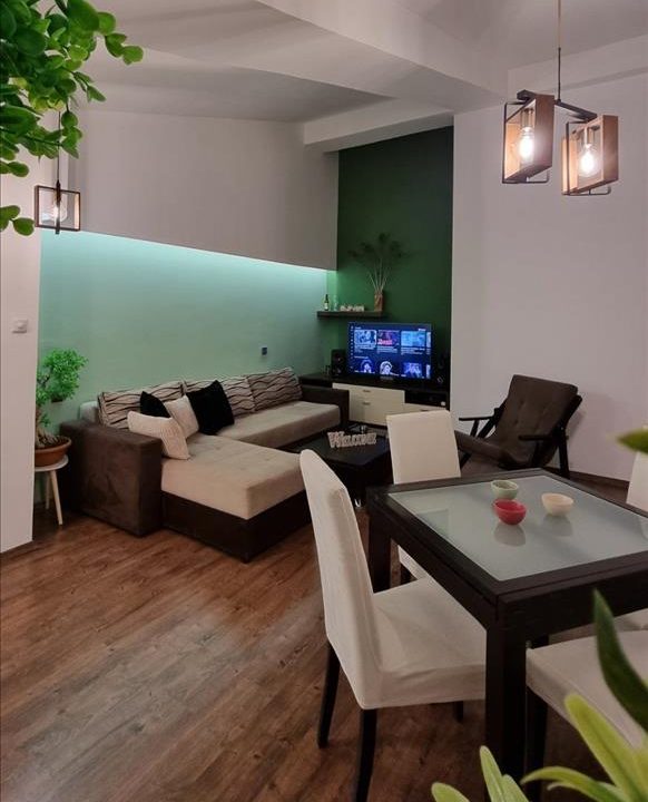 f086449a-5a64-4de6-b319-fa3dfcfe8faa